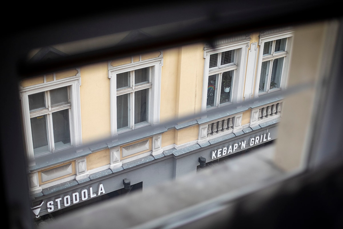 Apartament 102