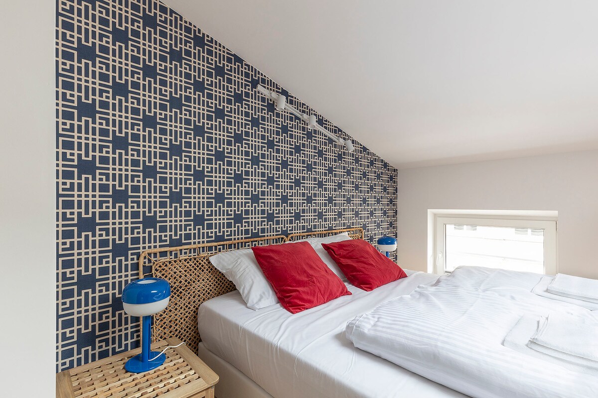 Apartament 103