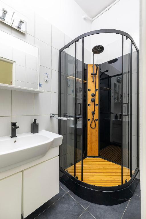 Apartament 4